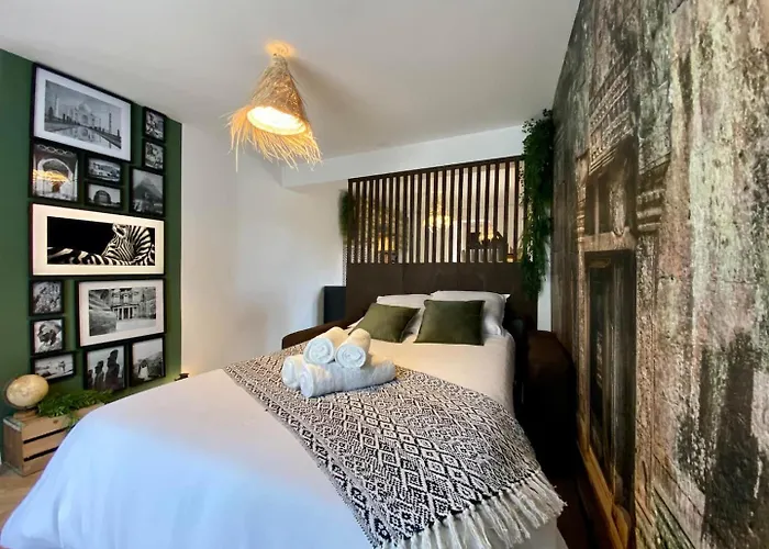 L\'Expedition - Best Keys - Experience Unique - Deco Immersive - Lit Queen Size & Canape Convertible - Centre Ville - Netflix & Wifi Illimite - Check-In Autonome - Parking Gratuit